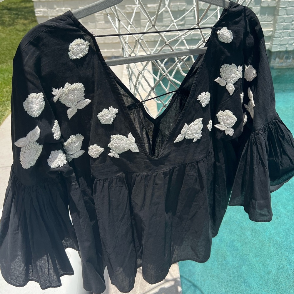 Beautiful Brand New Maeve Black Embroidered Top from Anthropology.  Size small